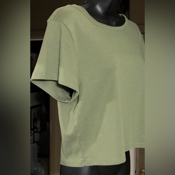 American Eagle Cropped Hey Baby Tee - Picture 3 of 5